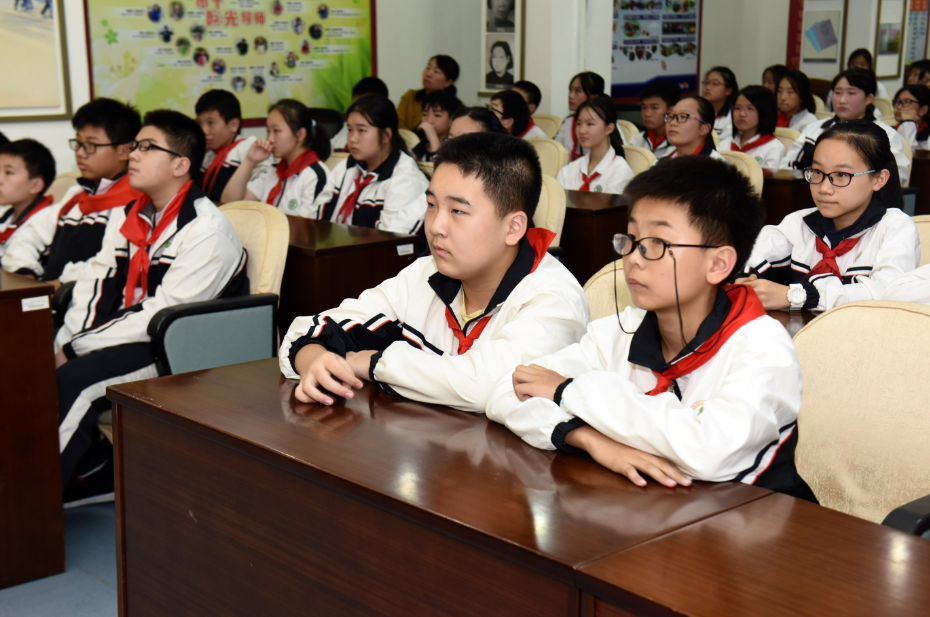 中泰环境环保公益行：走进上海第十中学